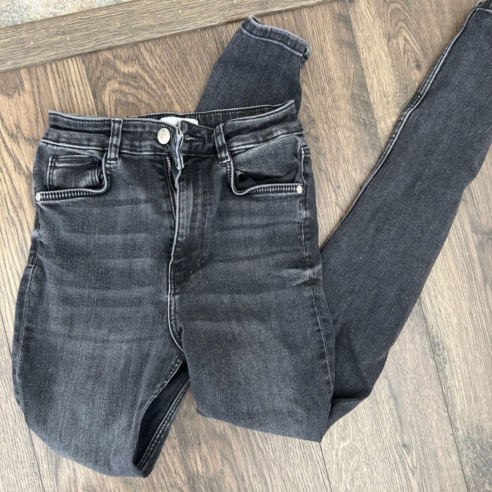 Zara Jeans